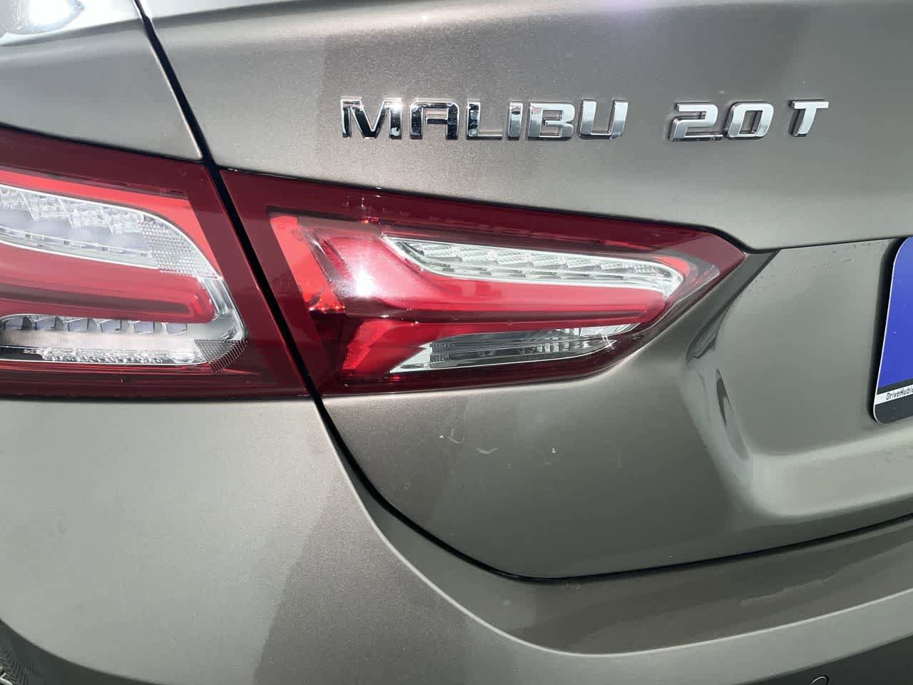 Used 2020 Chevrolet Malibu Premier FWD image 11