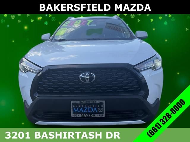 Used 2024 Toyota Corolla Cross LE image 8