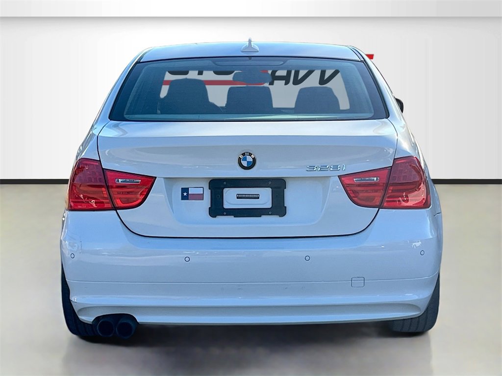 Used 2011 BMW 328i Sedan w/ Premium Pkg image 6