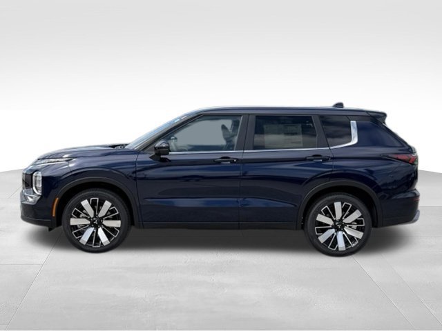 New 2026 Mitsubishi Outlander SE FWD image 2