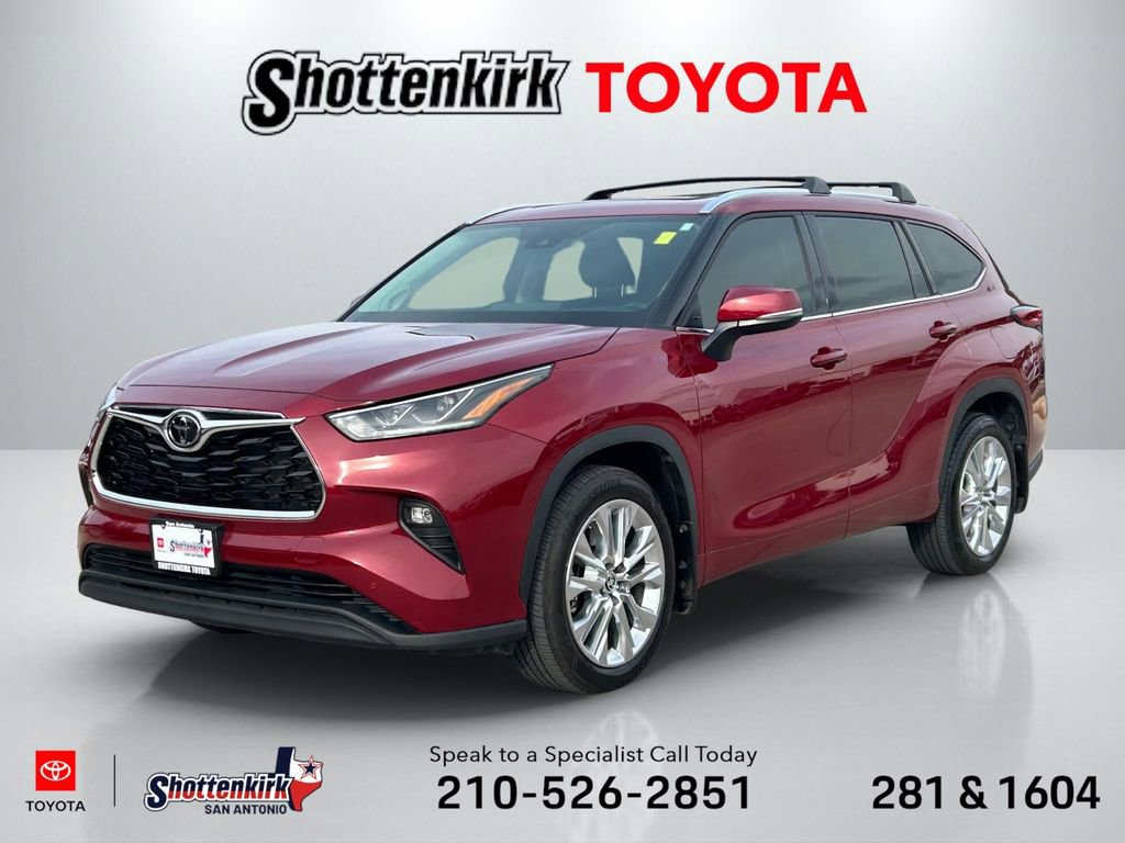 Used 2023 Toyota Highlander Limited