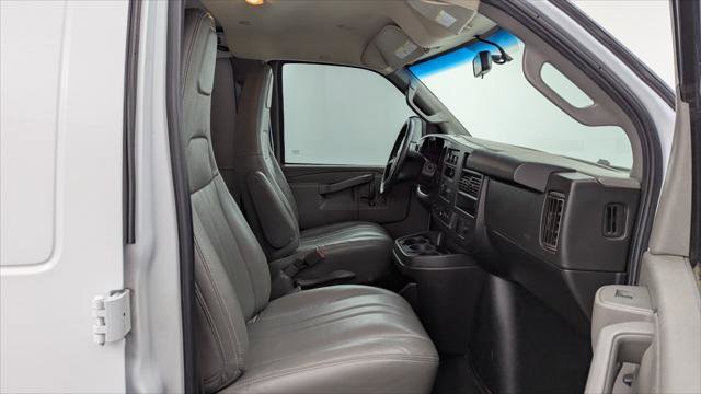 Used 2021 Chevrolet Express 2500 Extended w/ Driver Convenience Package RWD image 18