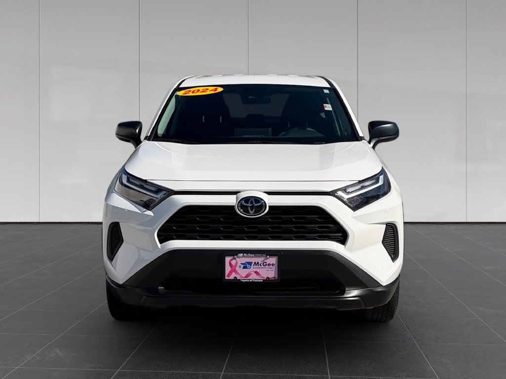 Used 2024 Toyota RAV4 LE AWD/4WD image 9