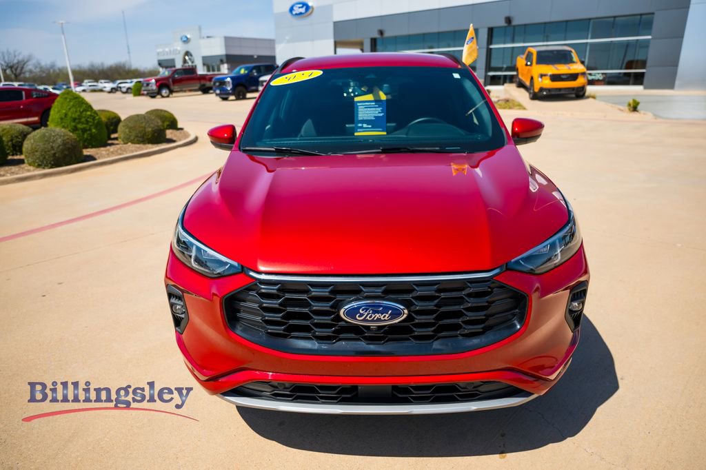 Certified 2024 Ford Escape ST-Line Elite image 2