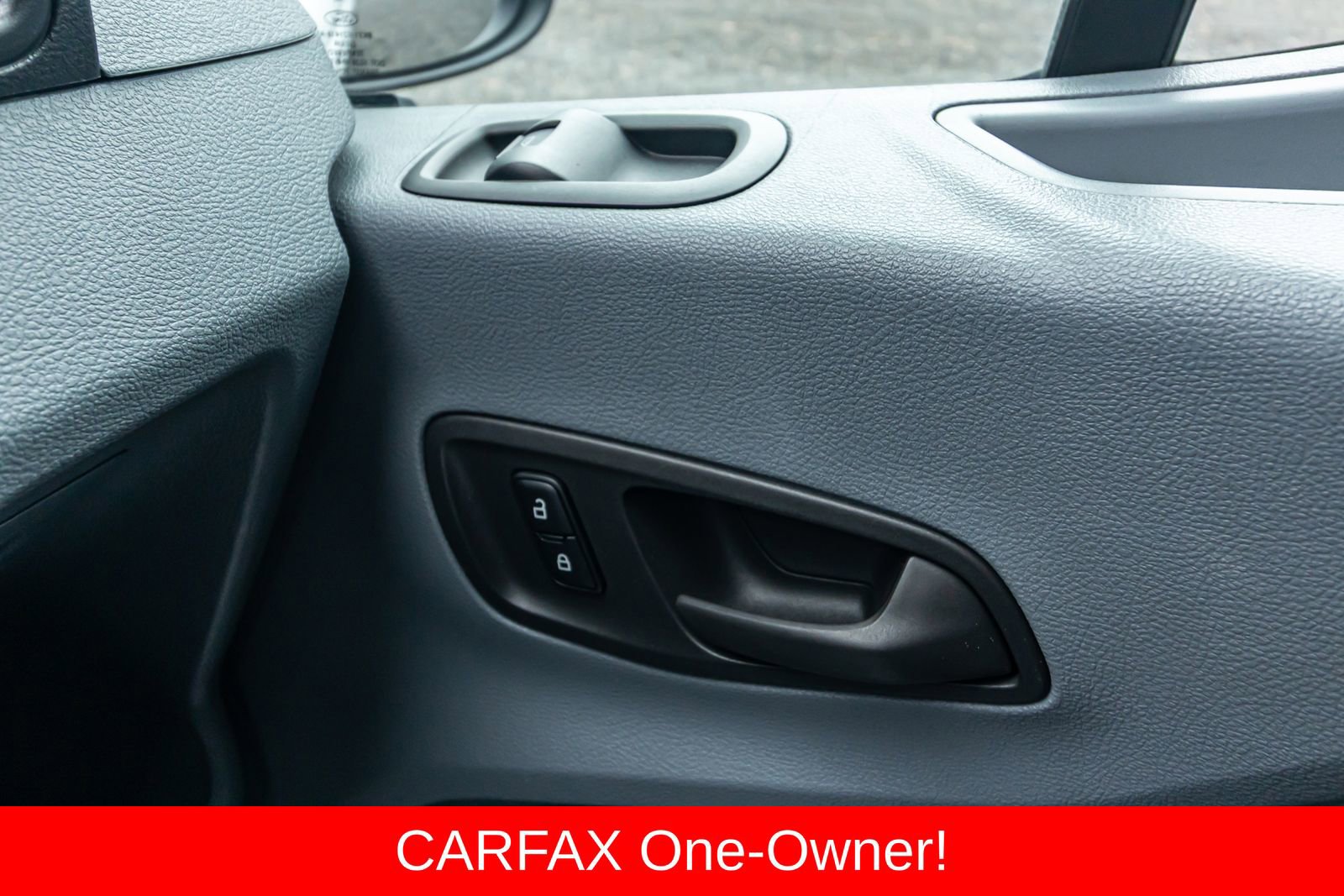 Used 2018 Ford Transit 350 XLT image 23