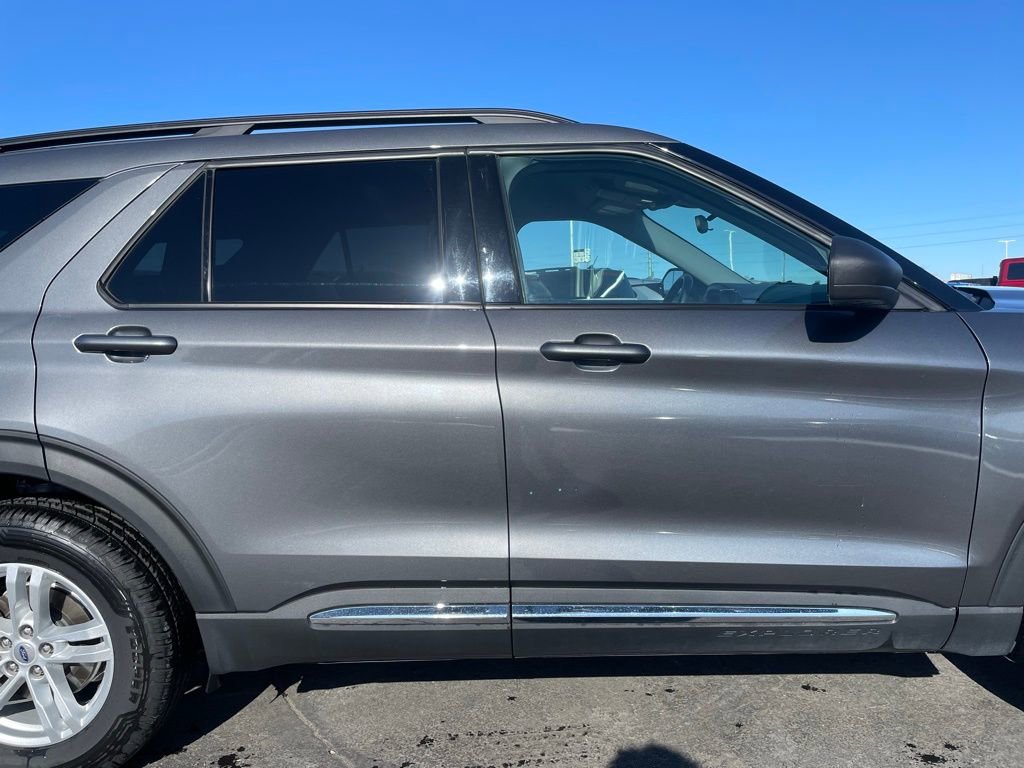 Used 2023 Ford Explorer XLT w/ Equipment Group 202A image 29