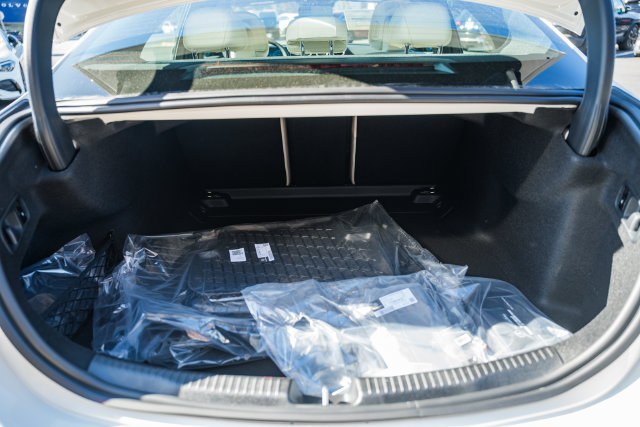 New 2027 Mercedes-Benz C 300 4MATIC Sedan image 10