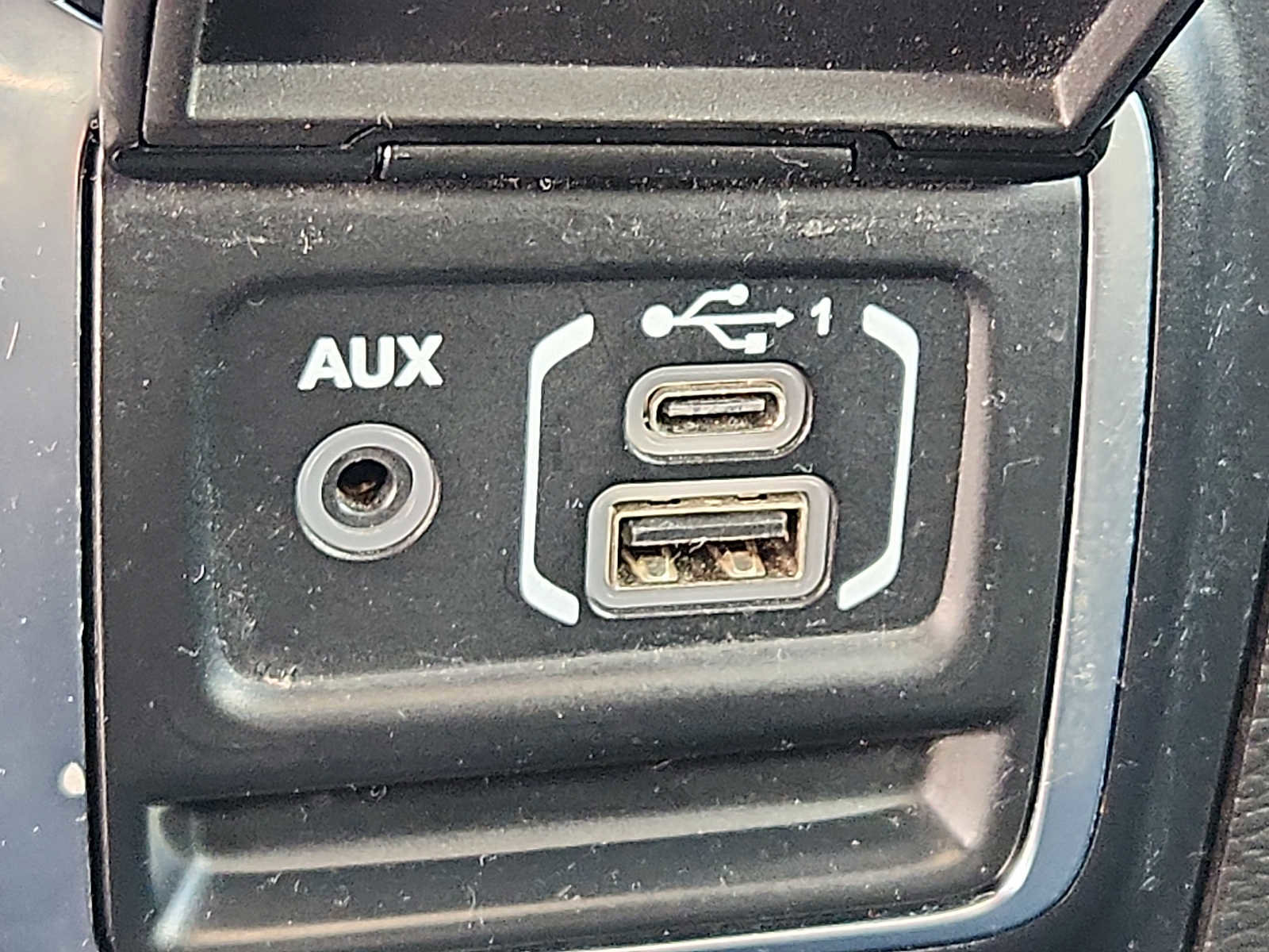 Used 2019 Jeep Wrangler Sport image 23