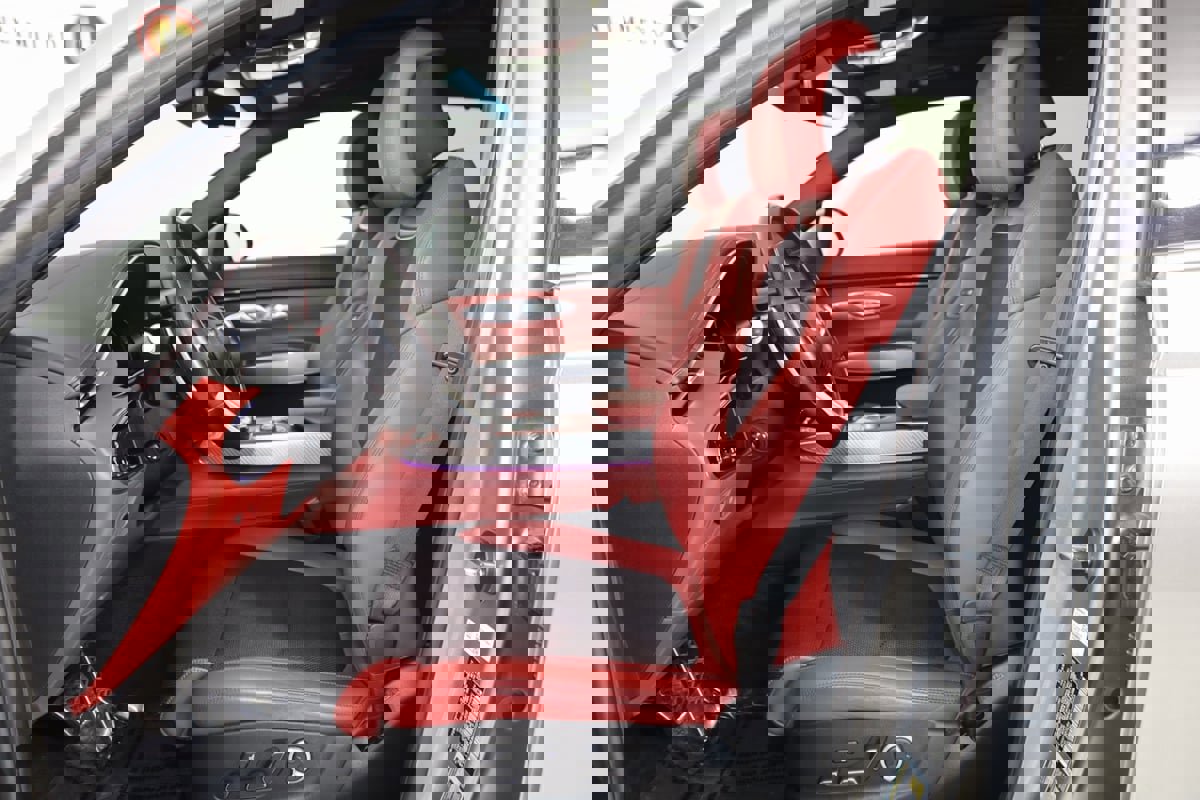 Used 2023 Genesis GV70 2.5T w/ Sport Prestige Package image 13