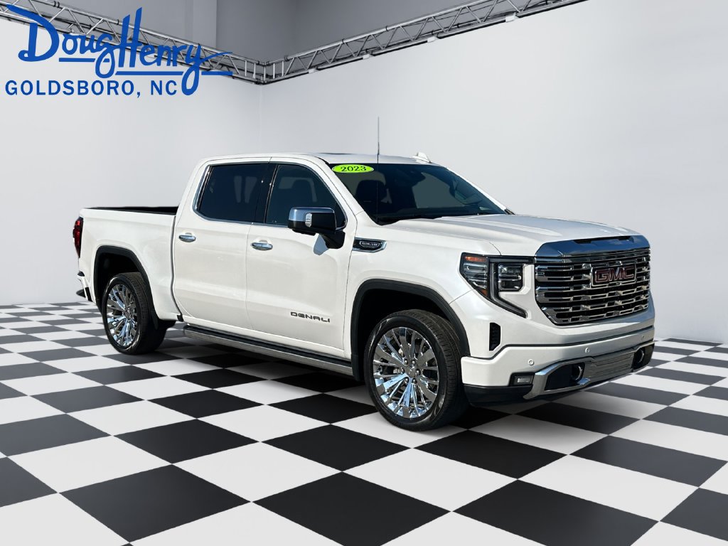 Used 2023 GMC Sierra 1500 Denali w/ Denali Reserve Package AWD/4WD image 7