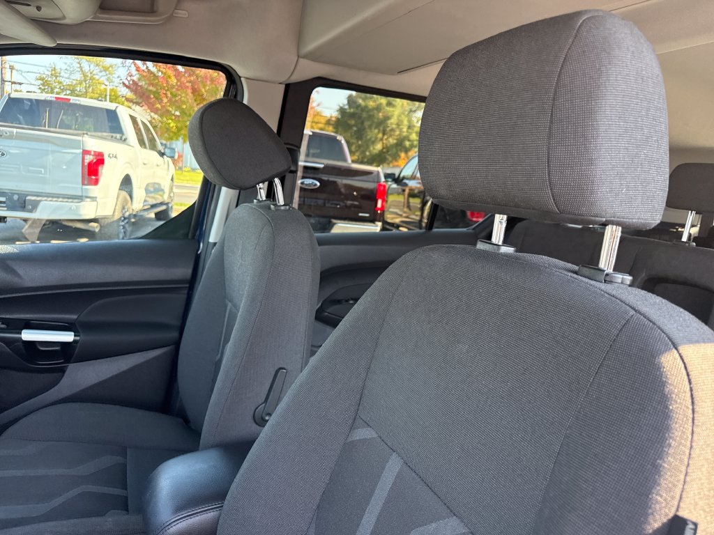 Used 2017 Ford Transit Connect XLT FWD image 27