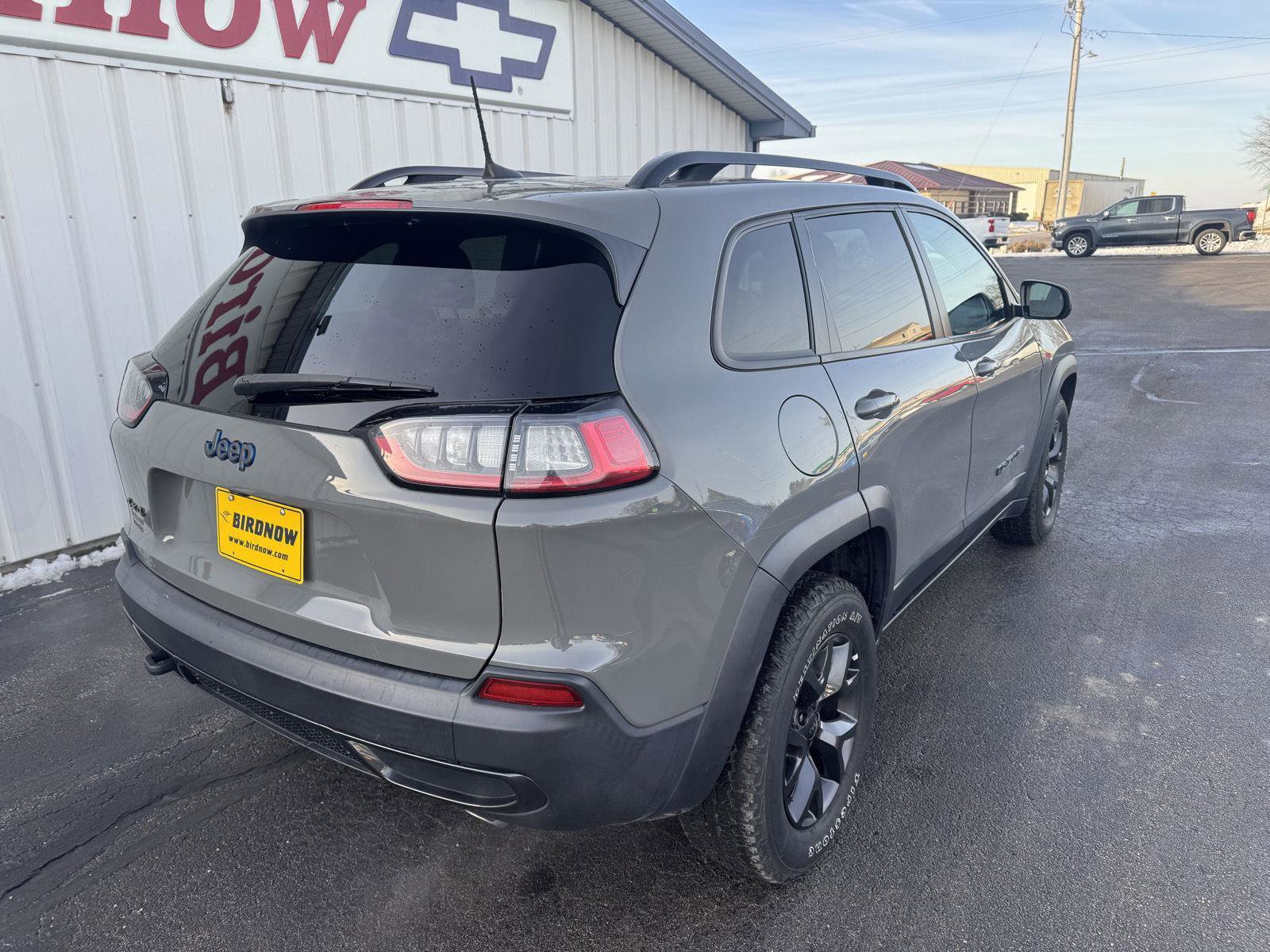 Used 2020 Jeep Cherokee Latitude image 3
