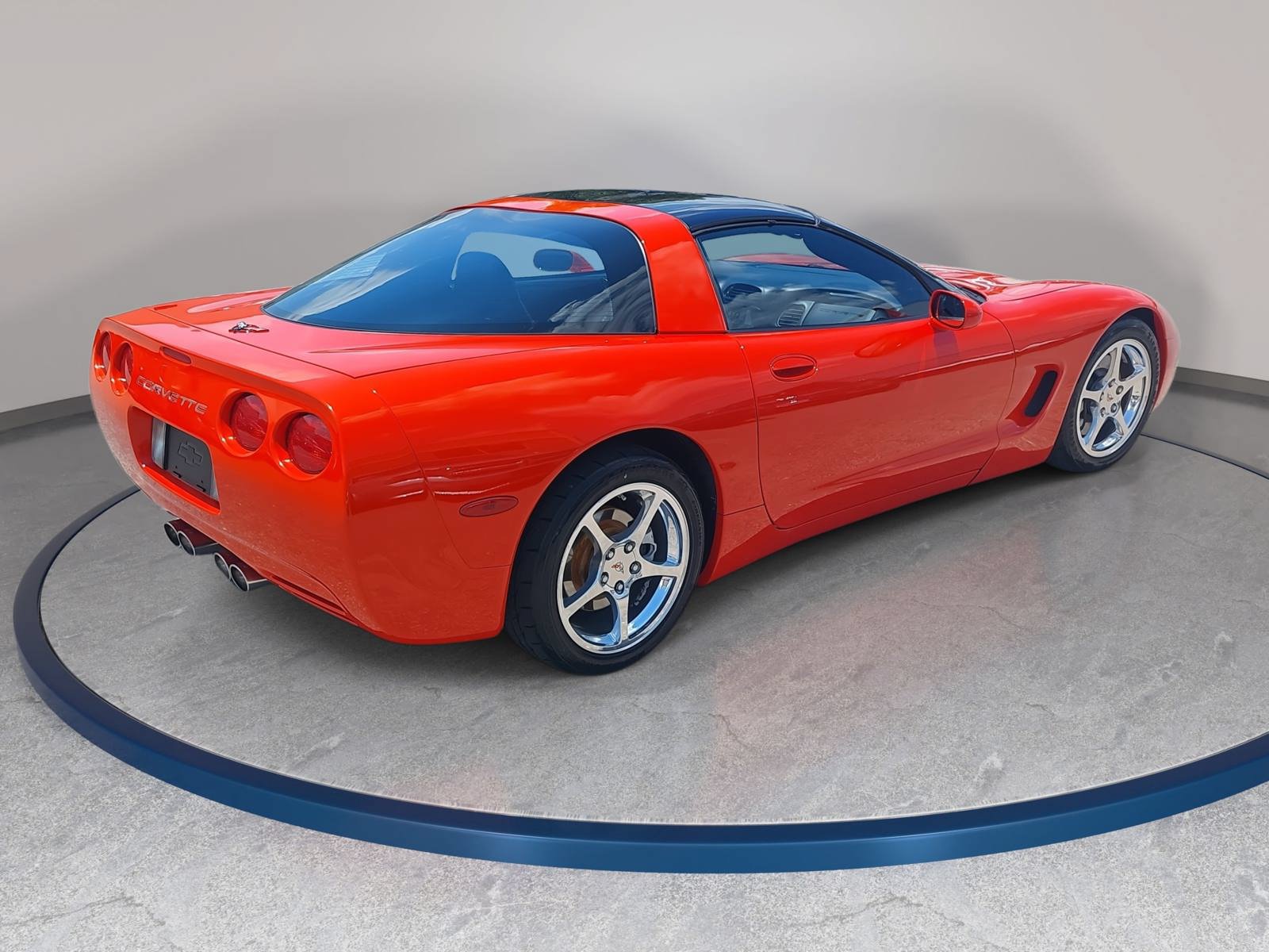 Used 2004 Chevrolet Corvette Coupe w/ Preferred Equipment Group RWD image 5