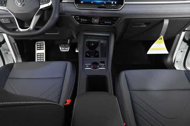New 2026 Volkswagen Tiguan SE R-Line FWD image 19