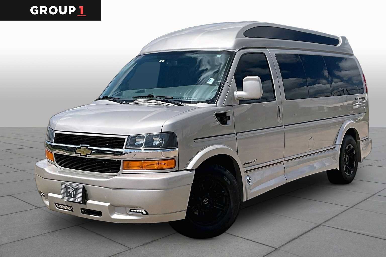 Used 2022 Chevrolet Express 2500 w/ Enhanced Convenience Package