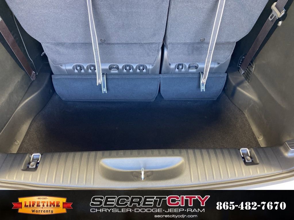 New 2026 Chrysler Pacifica Select image 33