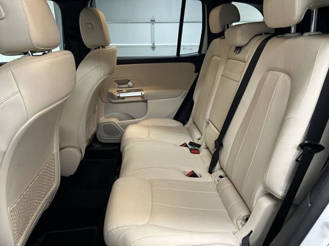 Used 2024 Mercedes-Benz GLB 250 4MATIC image 24