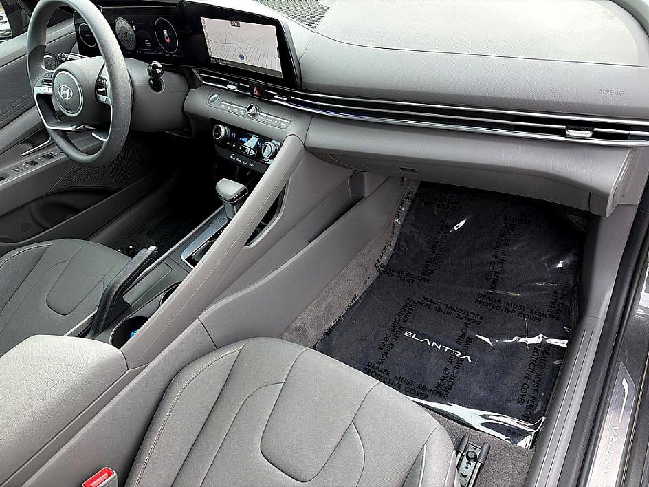 Certified 2024 Hyundai Elantra SEL image 20