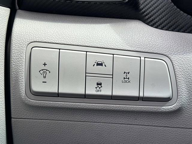 Used 2020 Hyundai Tucson SE w/ Winter Weather Package AWD/4WD image 36