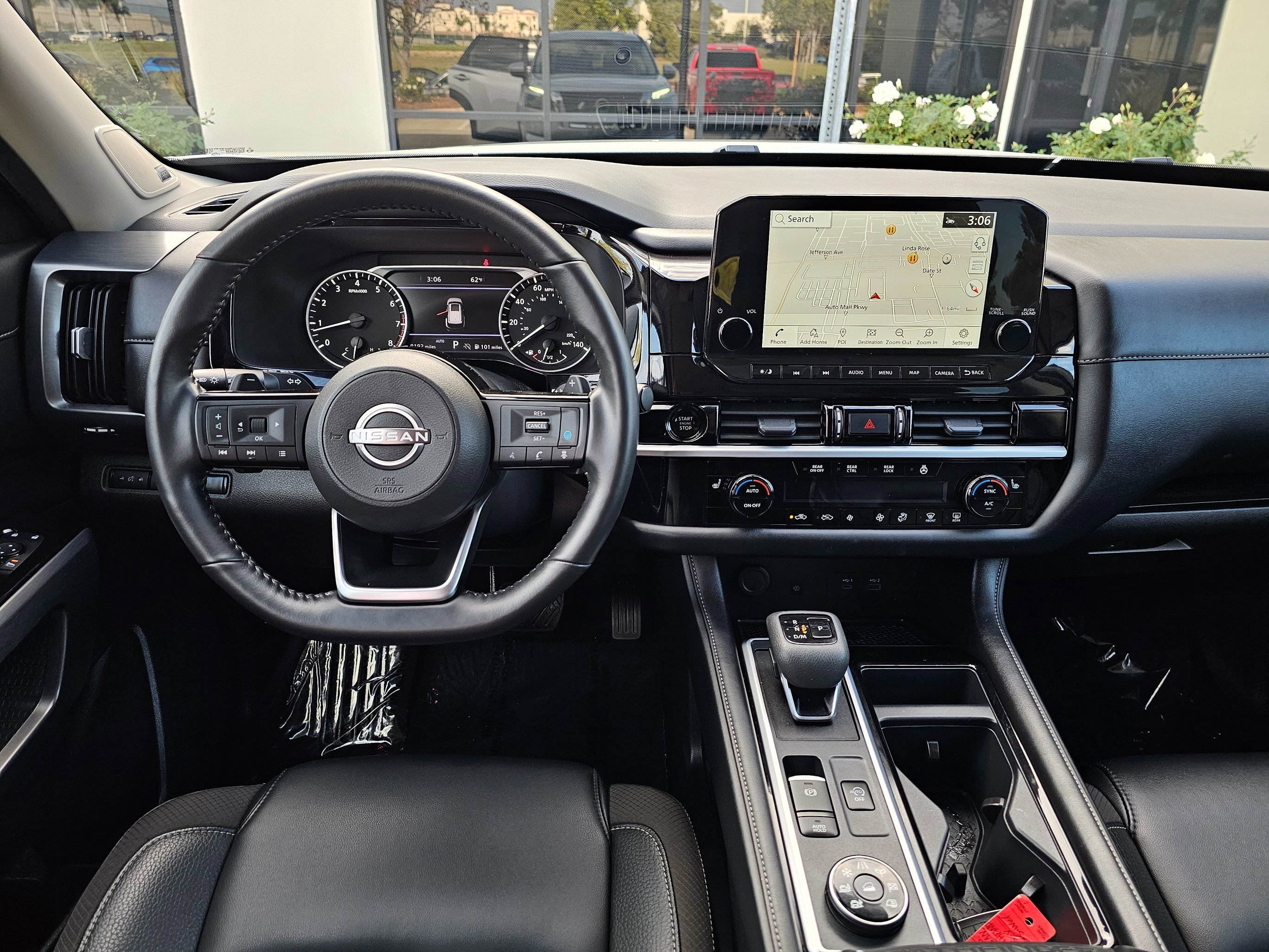 Used 2025 Nissan Pathfinder SL w/ SL Premium Package image 26