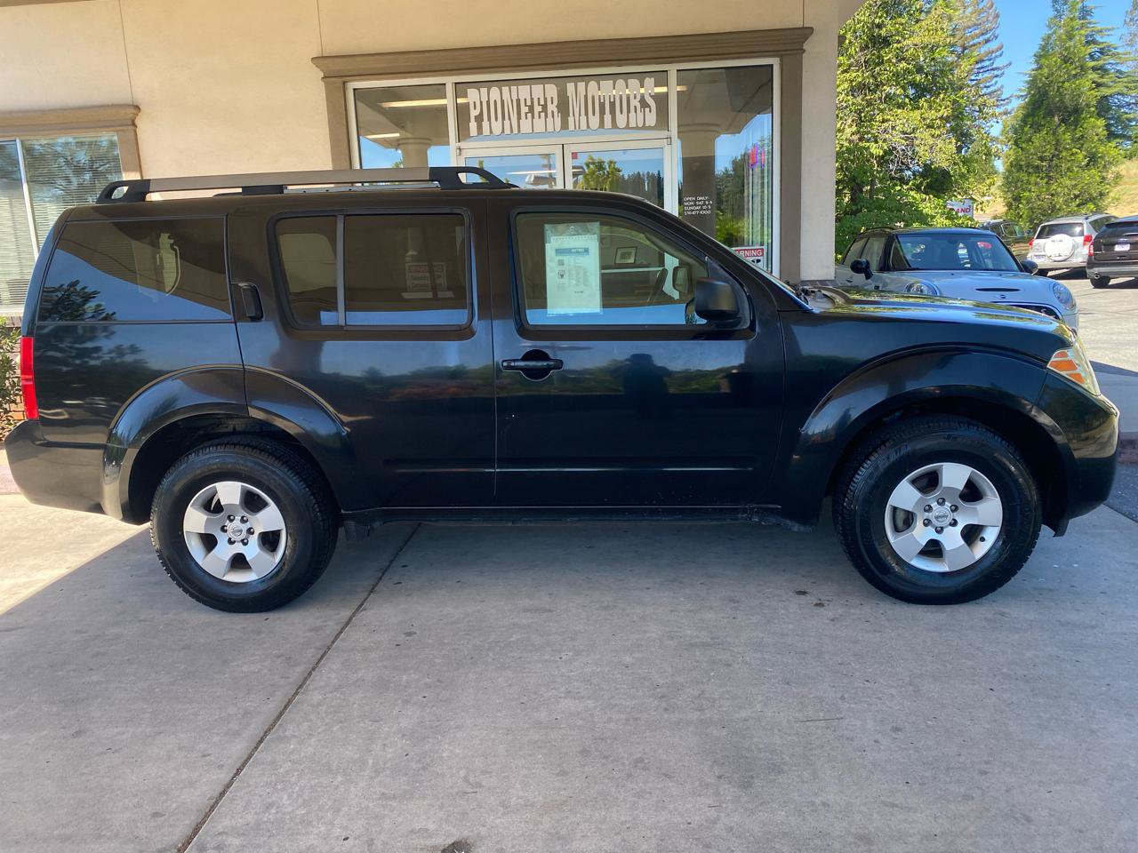 Used 2009 Nissan Pathfinder S RWD image 33