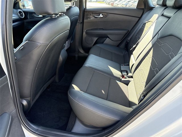 Used 2024 Kia Forte GT-Line image 15