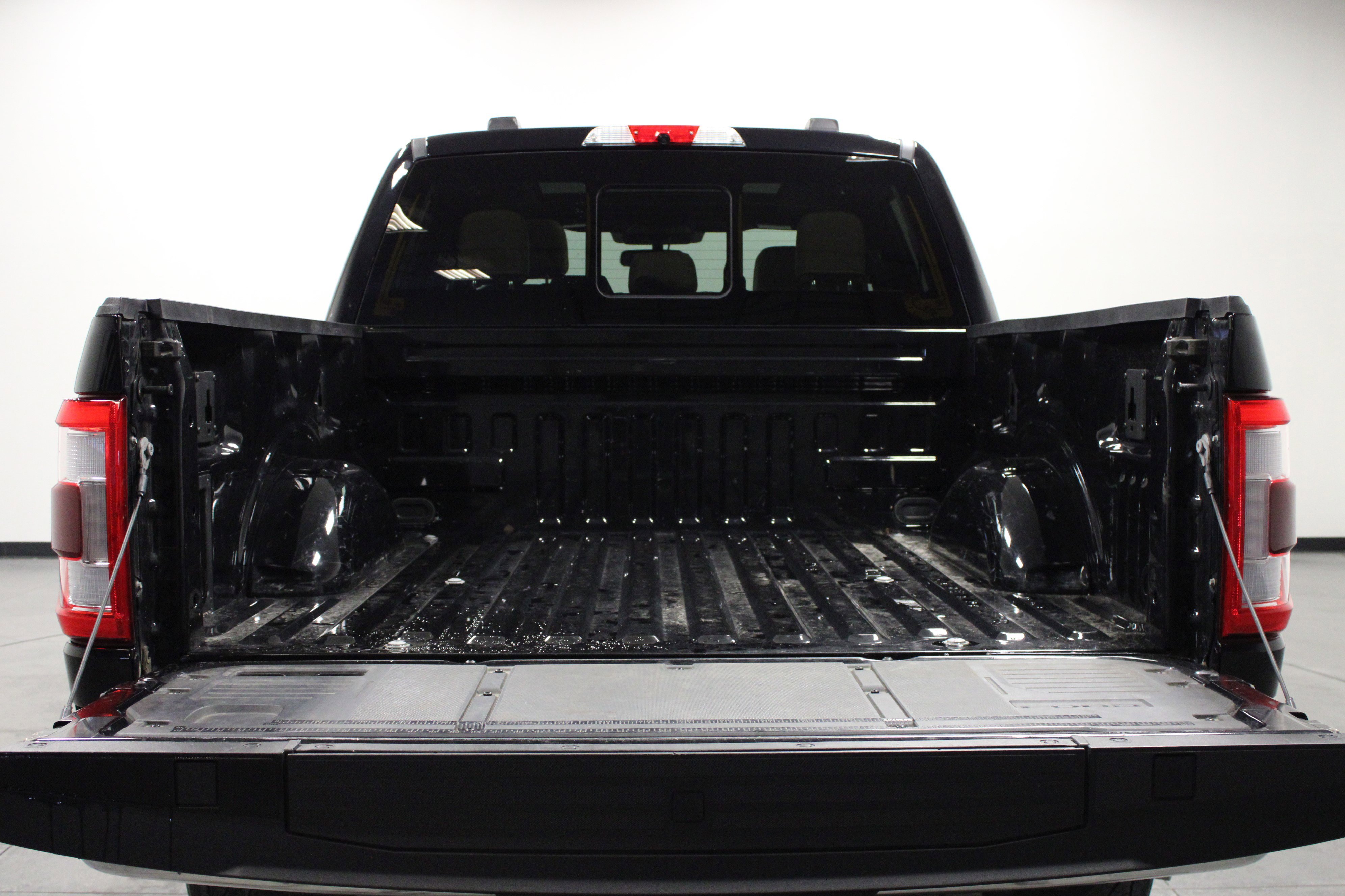 Used 2022 Ford F150 Lariat w/ Equipment Group 502A High image 14