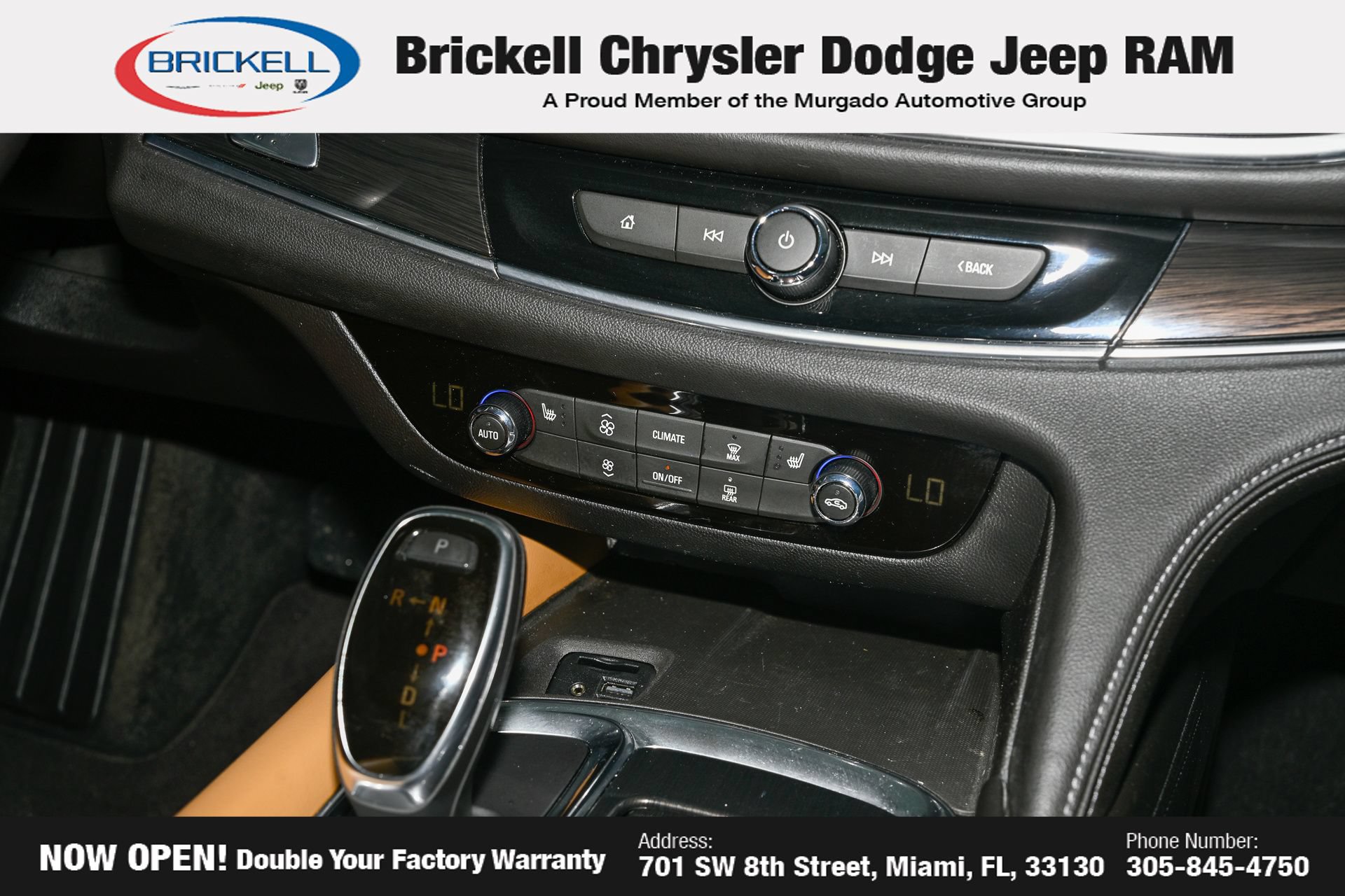 Used 2020 Buick Enclave Essence w/ LPO, Hit The Road Package FWD image 25