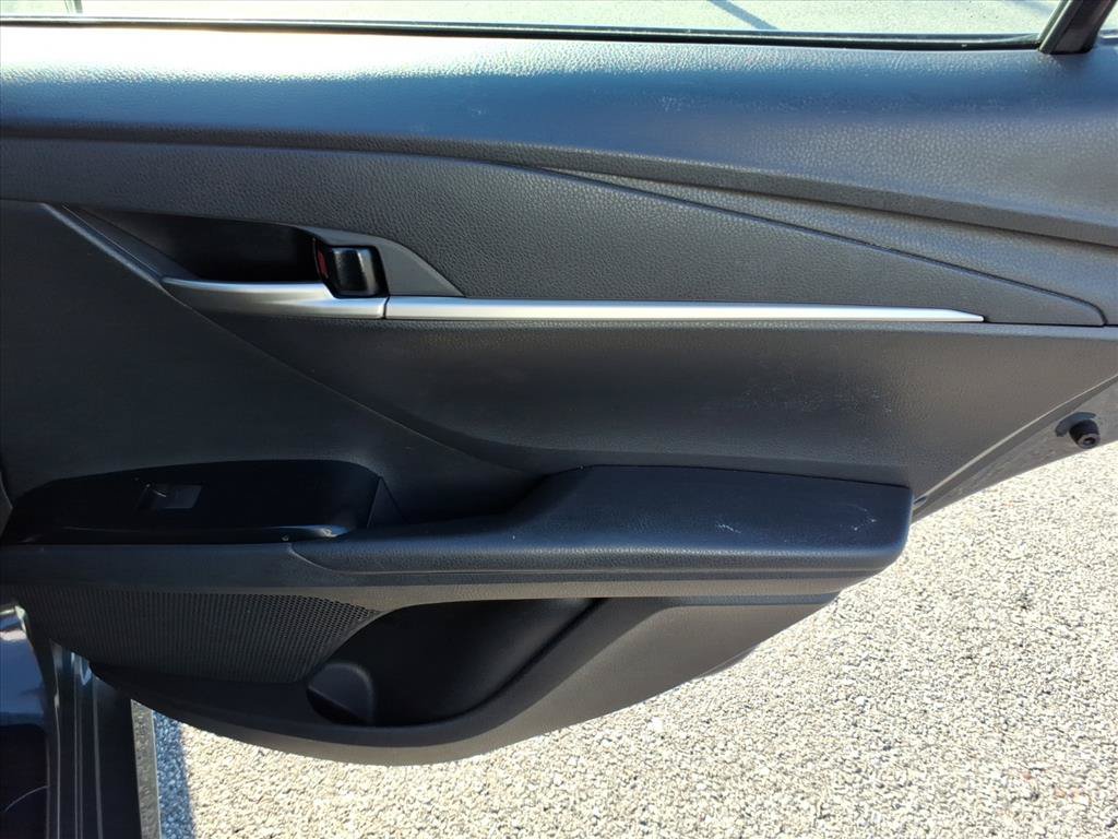 New 2025 Toyota Camry LE FWD image 19