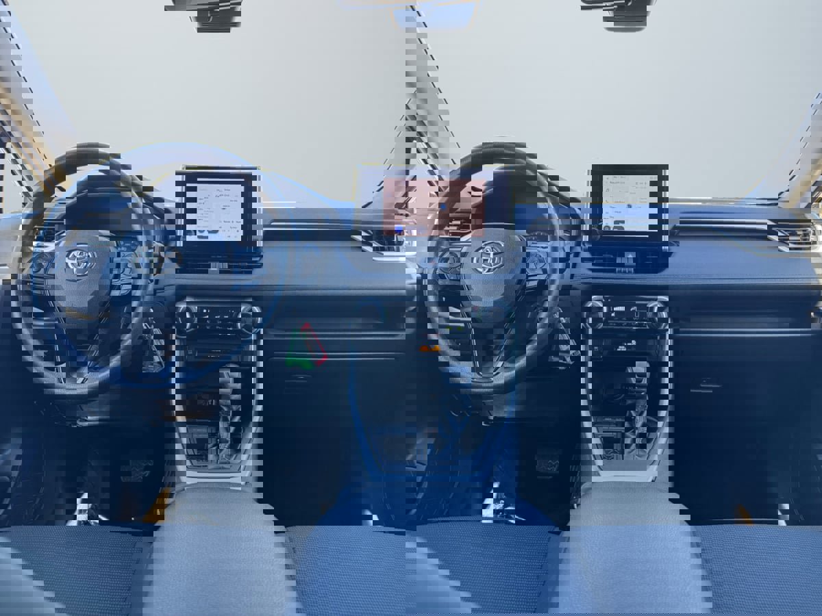 Used 2023 Toyota RAV4 LE image 10