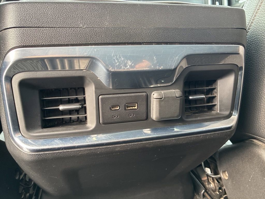 Used 2022 GMC Sierra 2500 Denali w/ Denali Black Diamond Edition image 32