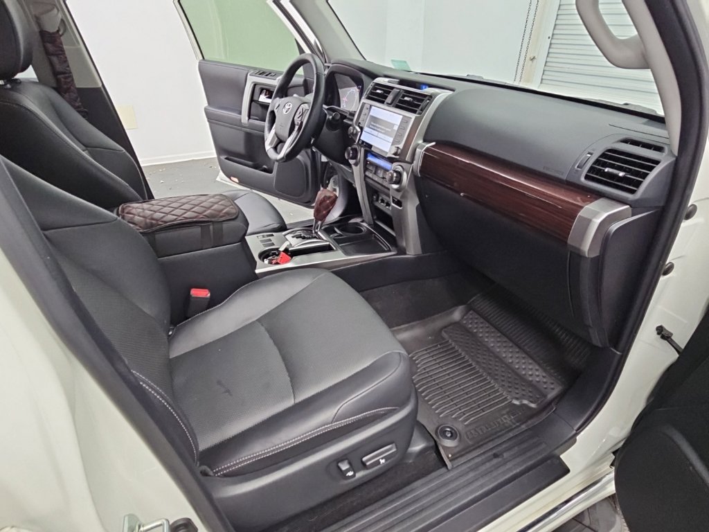 Used 2023 Toyota 4Runner Limited RWD image 36