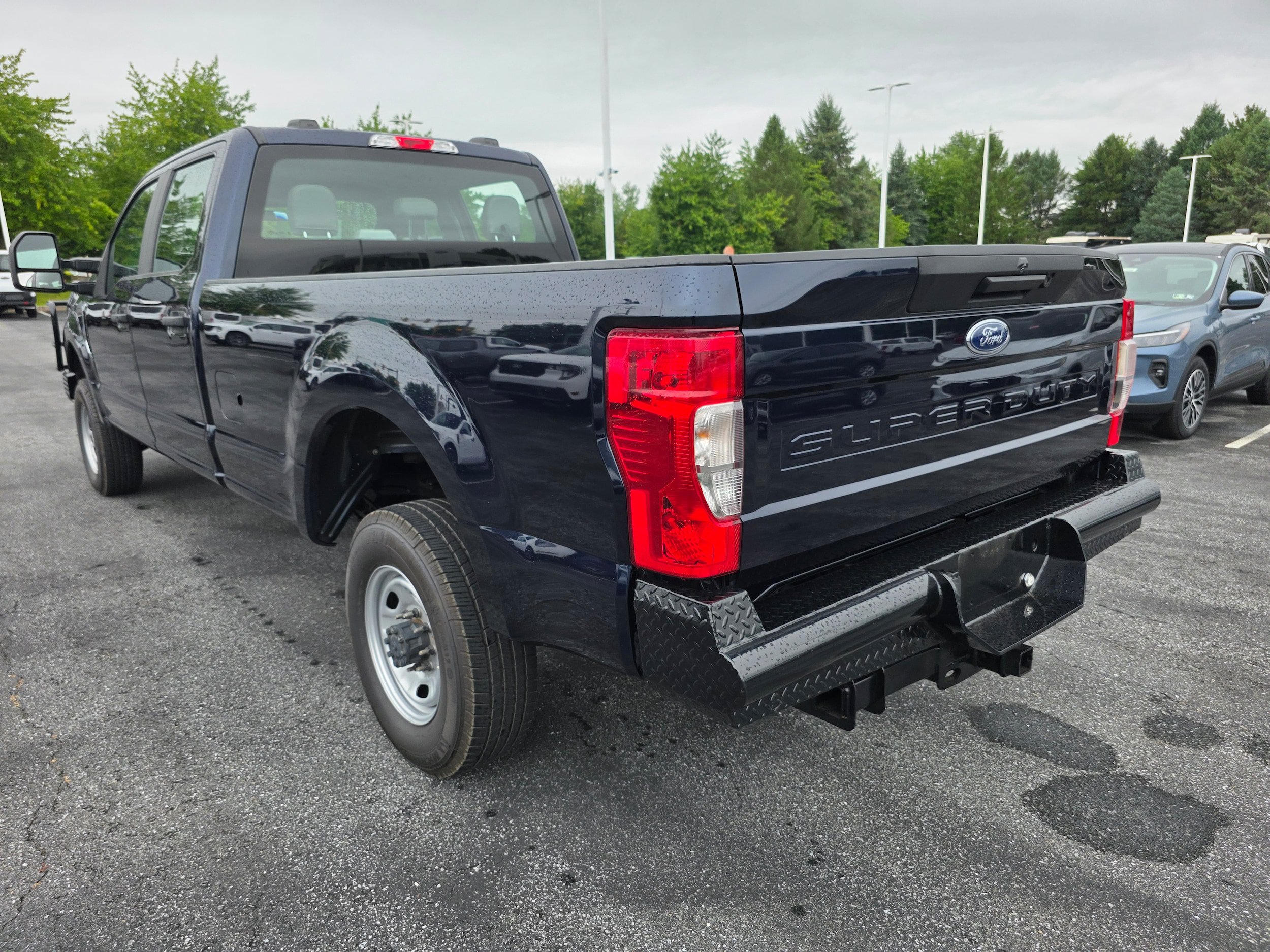 Used 2022 Ford F350 XL AWD/4WD image 3