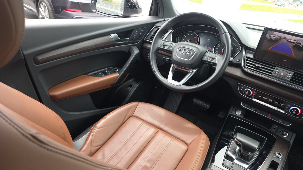 Used 2023 Audi Q5 2.0T Premium w/ Convenience Package AWD/4WD image 26