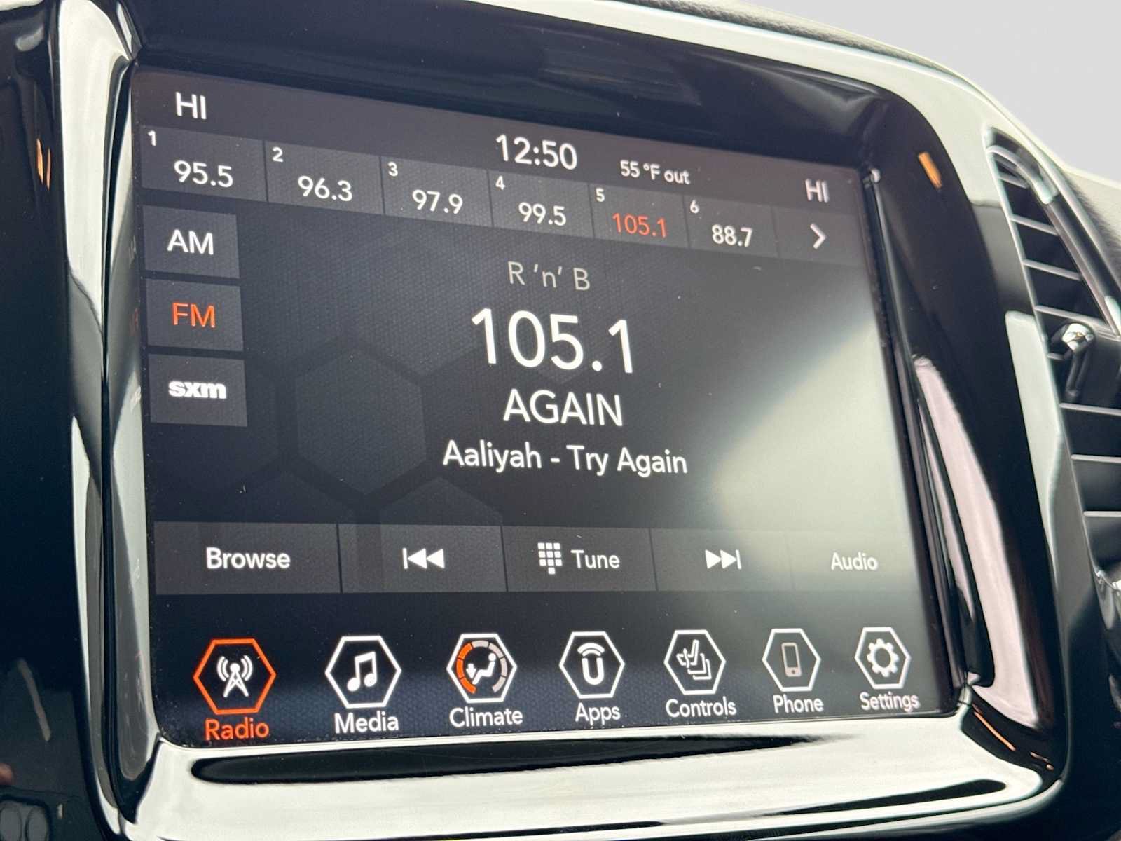 Used 2019 Jeep Compass Limited AWD/4WD image 27