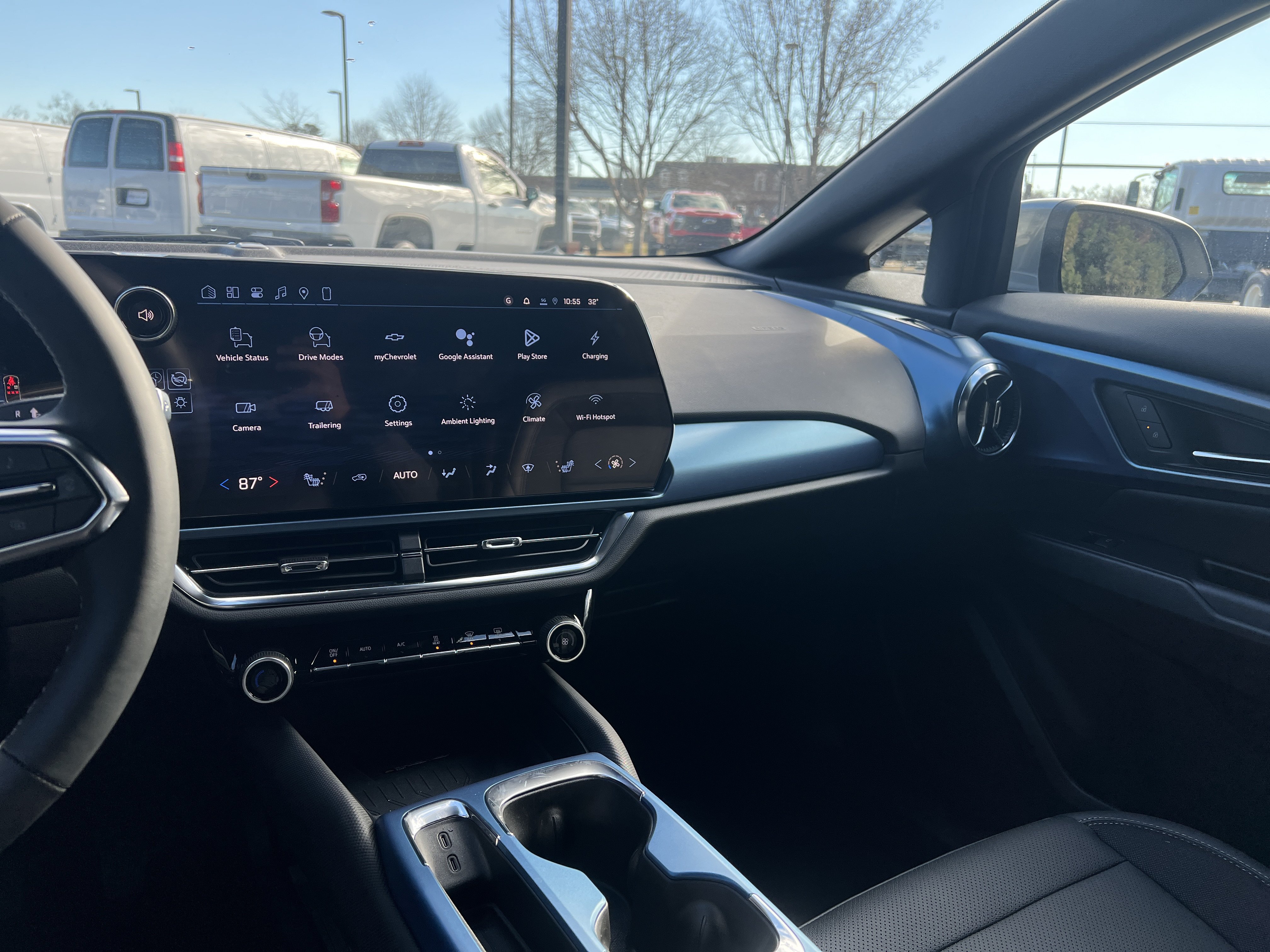 New 2026 Chevrolet Equinox EV LT AWD/4WD image 24