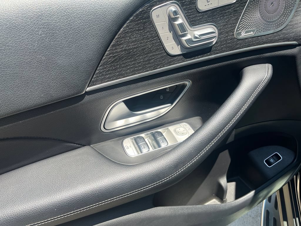 Used 2023 Mercedes-Benz GLE 350 4MATIC image 11