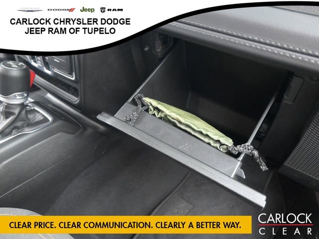 Used 2025 Jeep Wrangler Sahara image 39