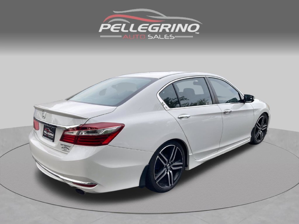 Used 2017 Honda Accord Sport image 7