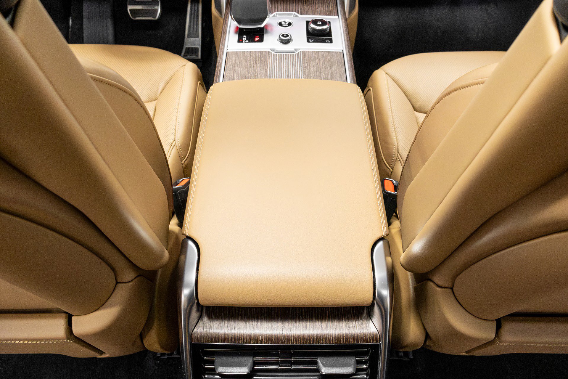 Used 2023 Land Rover Range Rover Autobiography image 30