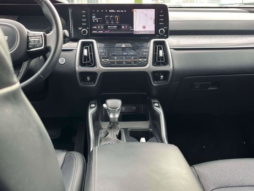 Used 2022 Kia Sorento S image 3