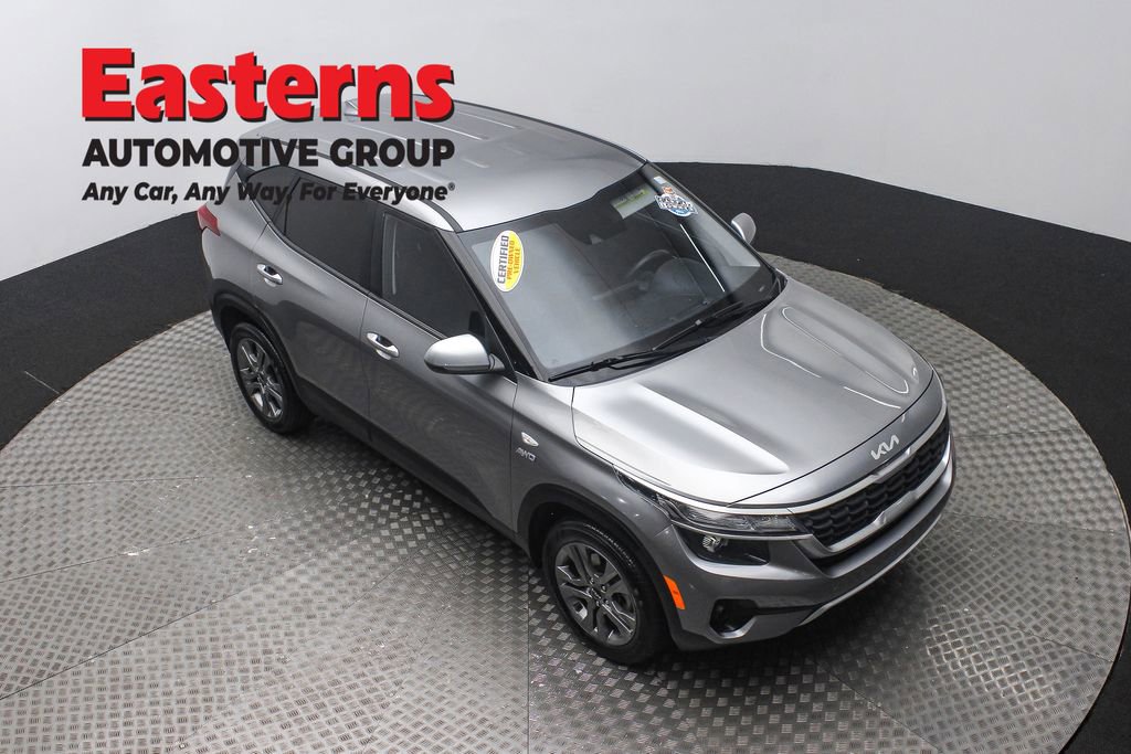 Used 2023 Kia Seltos LX image 3