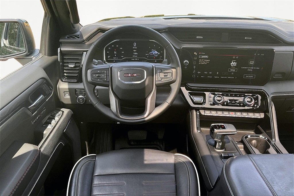 Used 2025 GMC Sierra 1500 AT4X image 5