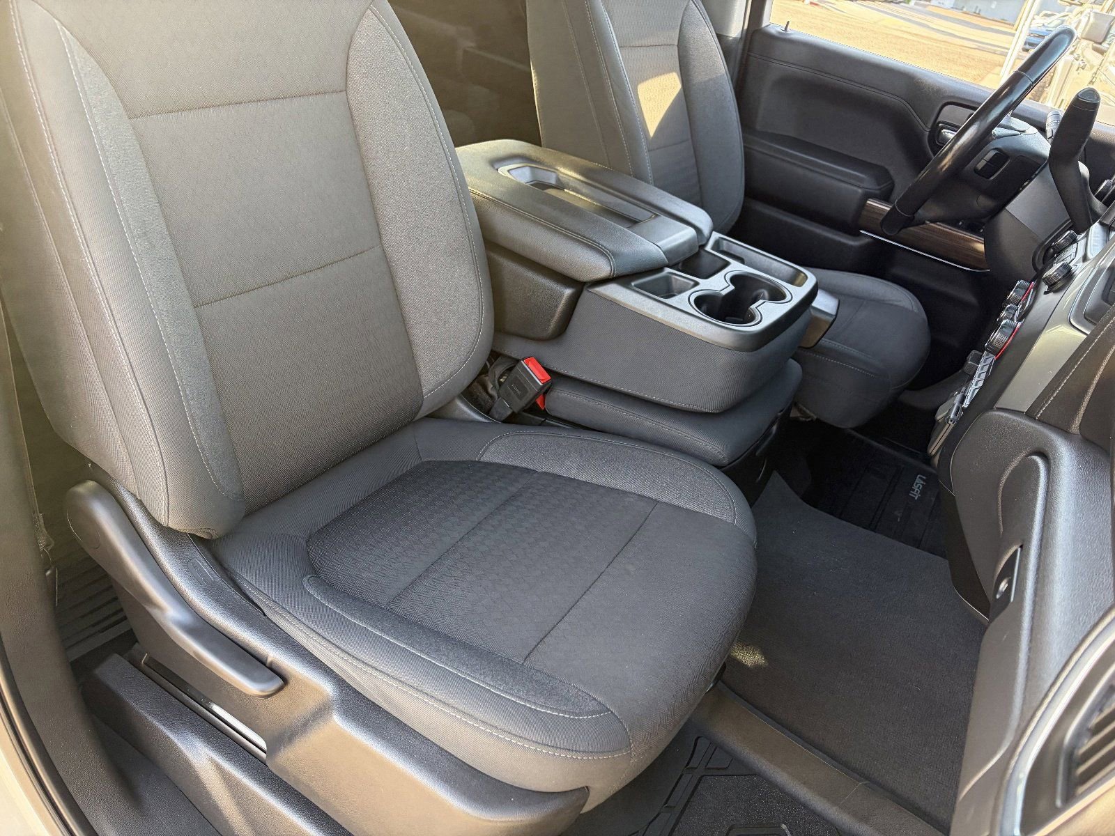 Used 2020 Chevrolet Silverado 1500 LT w/ All-Star Edition AWD/4WD image 11