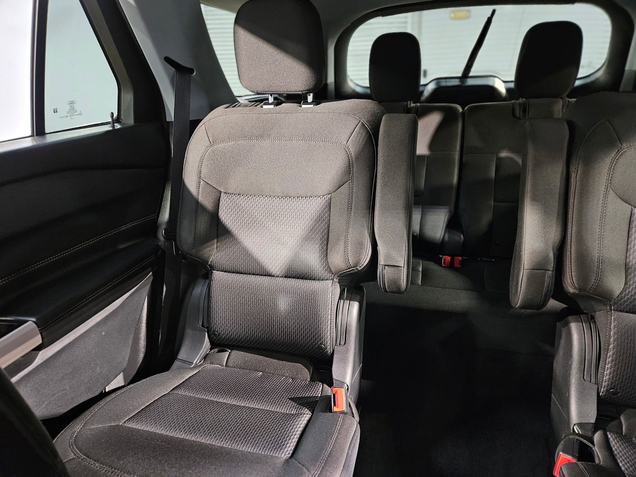 Used 2023 Ford Explorer XLT image 12