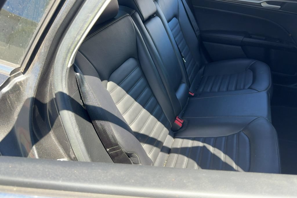 Used 2017 Ford Fusion Energi SE FWD image 13