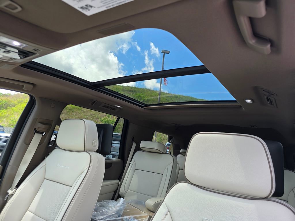 New 2026 GMC Yukon Denali AWD/4WD image 15