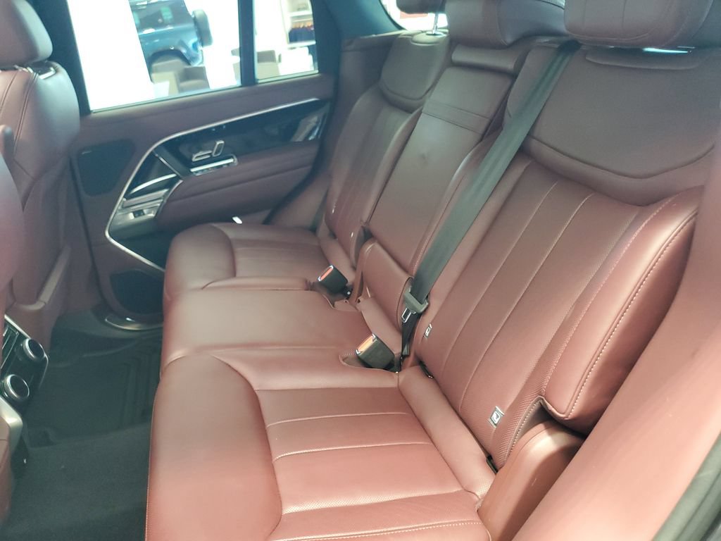 Used 2023 Land Rover Range Rover SE AWD/4WD image 32