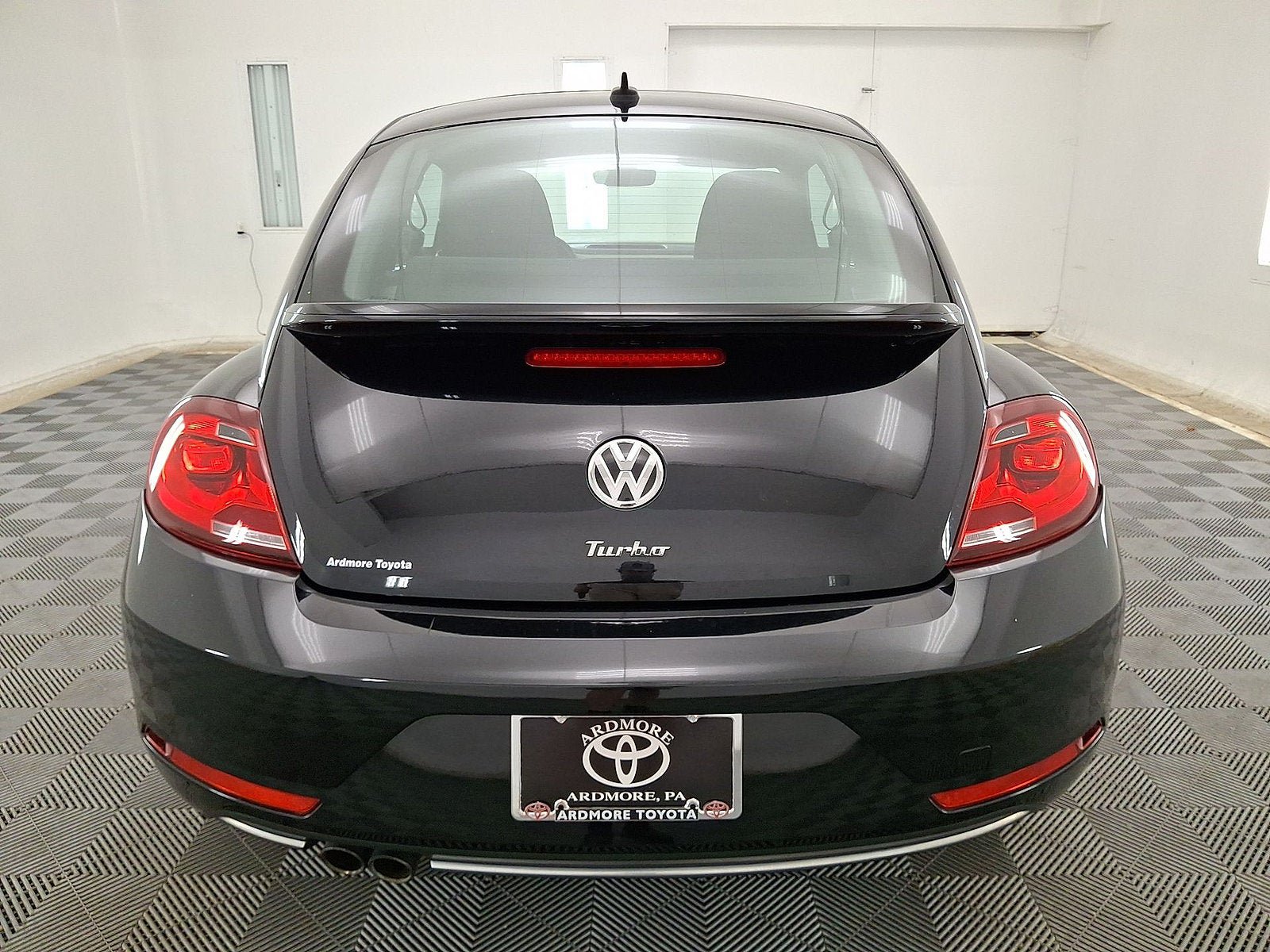 Used 2018 Volkswagen Beetle 2.0T Coast FWD image 15