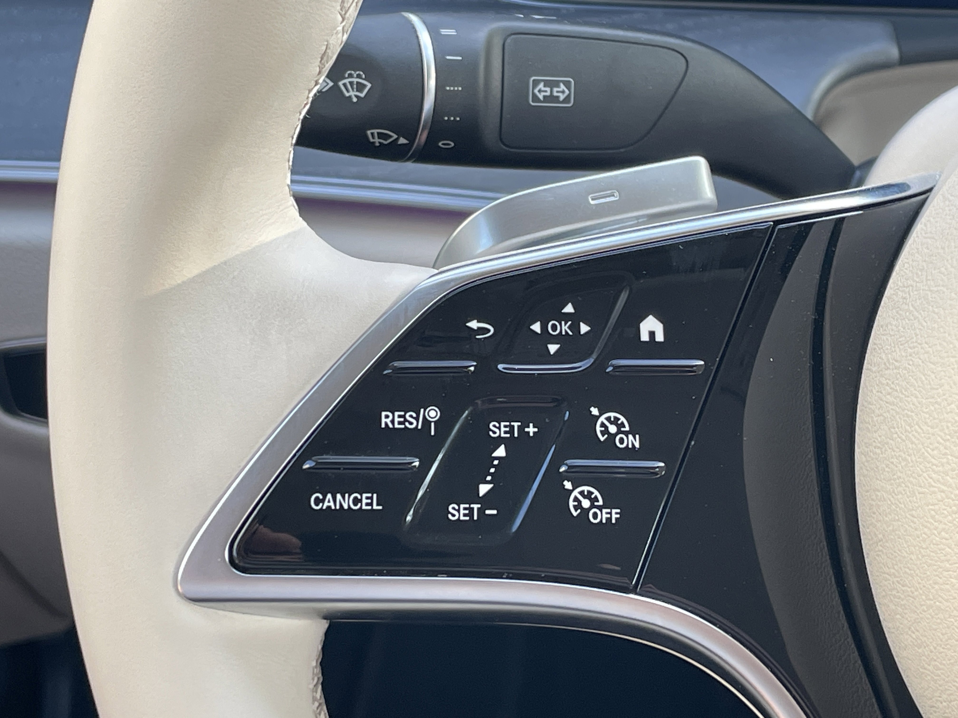 Certified 2023 Mercedes-Benz E 450 Cabriolet image 36